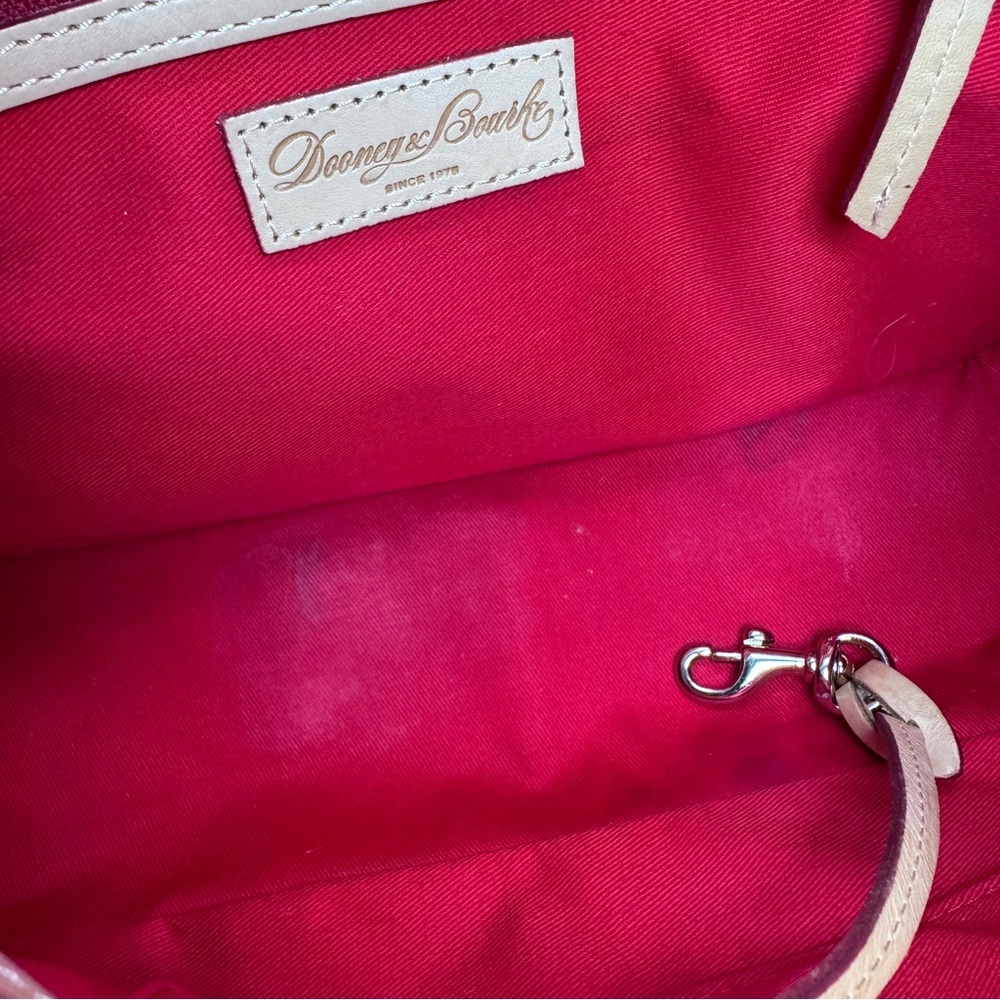 Vintage Dooney & Bourke Black Leather Flap Crossbody EUC - Picture 11 of 16